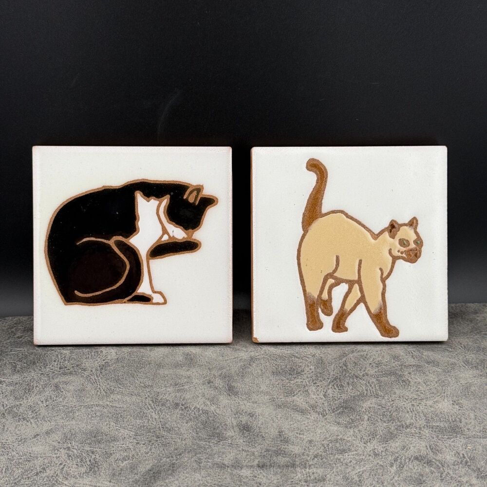 TWO 4" Tiles 1998 A Rius Tile Co Santa Fe Grooming Cat Walking Siamese Brown VTG